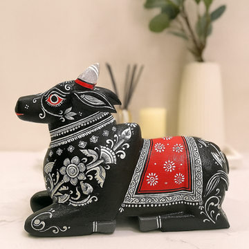 Hand-painted Pattachitra And Nandi Decor | Maavni