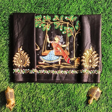 Hand-painted Pattachitra Raja Theme With Flower On Sleeves Blouse by Maavni
