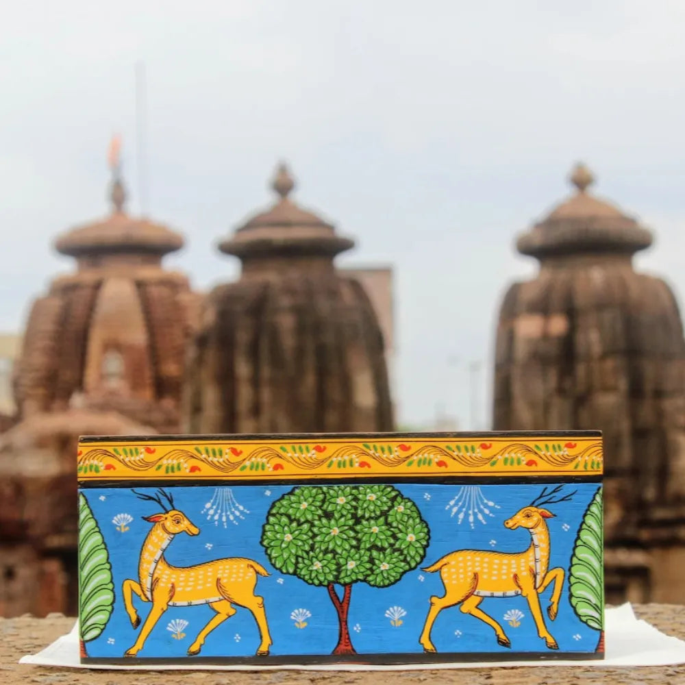 Hand-painted Pattachitra Deer Theme Style Rectangle Tissue Box Decor gallery image by Maavni