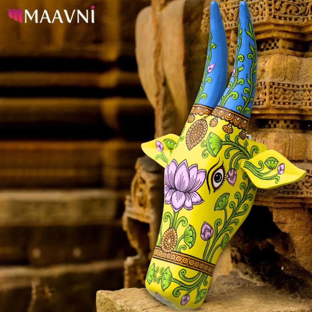 Hand-painted Pattachitra Cow Head Light Hand Painted D Cor Painting by Maavni