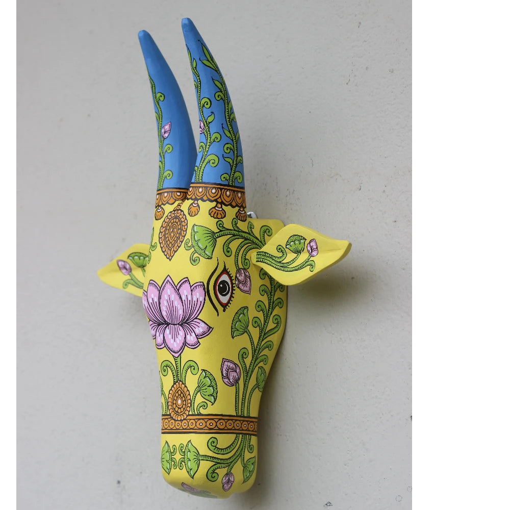 Hand-painted Pattachitra Cow Head Light Hand Painted D Cor Painting gallery image by Maavni