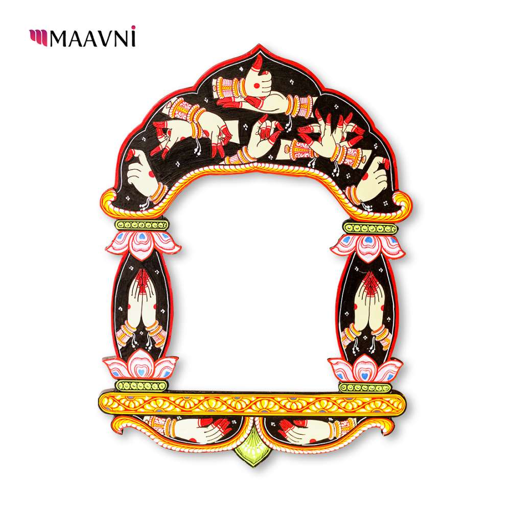 Hand-painted Pattachitra Mudra Jharokha Decor by Maavni