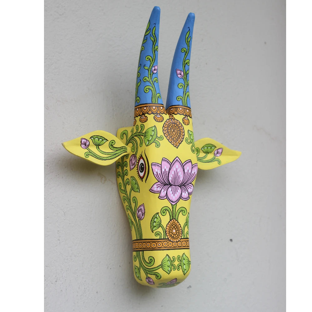 Hand-painted Pattachitra Cow Head Light Hand Painted D Cor Painting gallery image by Maavni