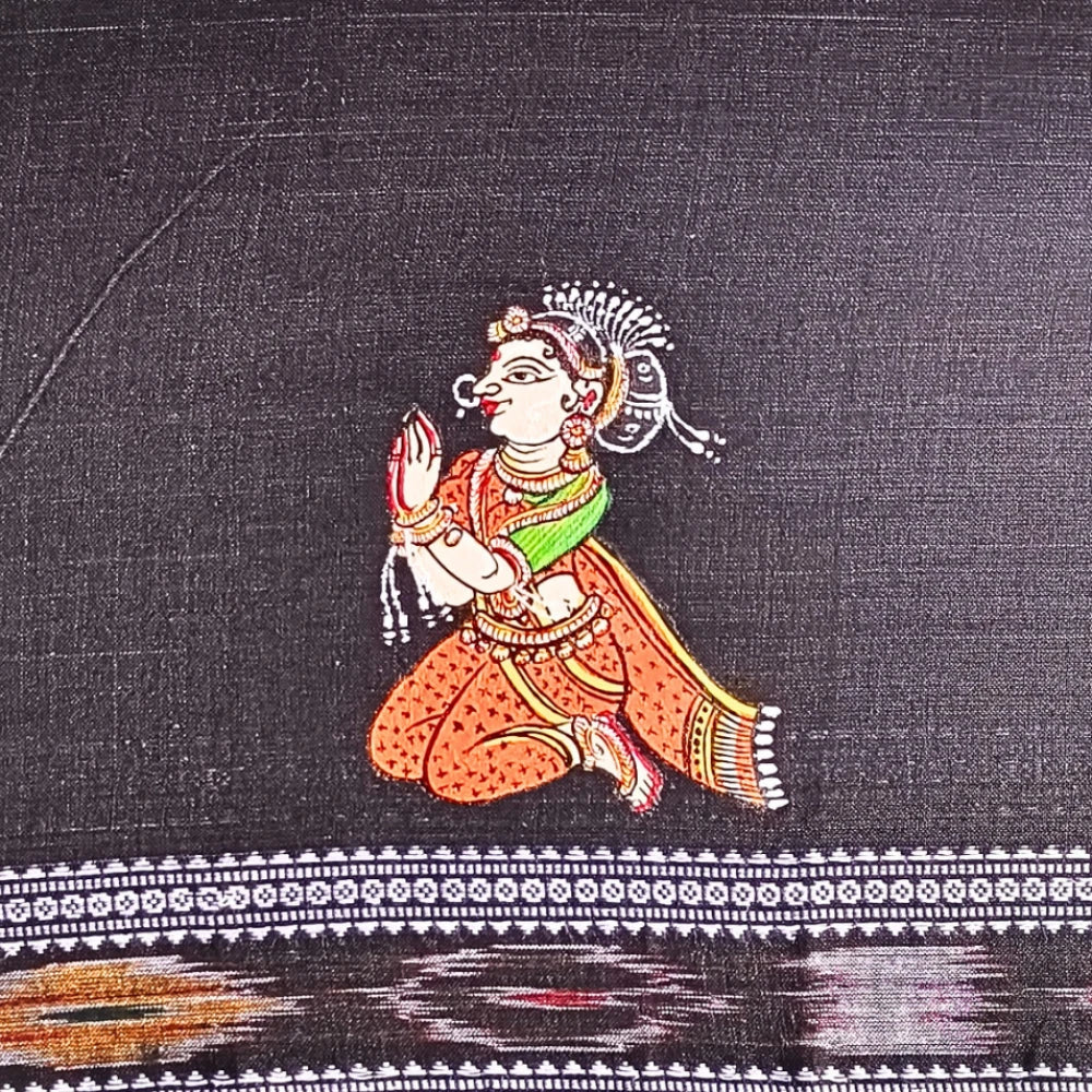 Hand-painted Pattachitra Lady Doing Sringhar In Circle Design Blouse gallery image by Maavni