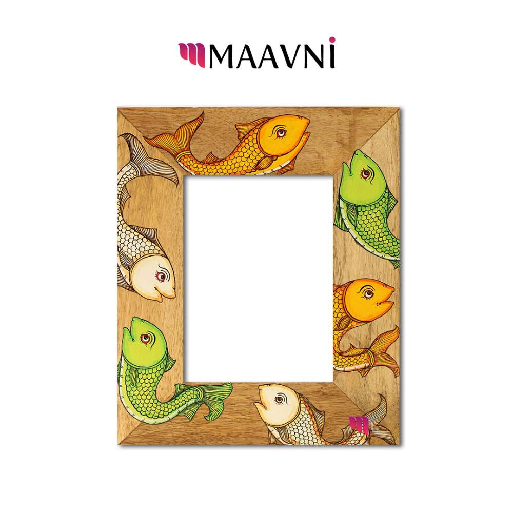 Hand-painted Pattachitra Fish Theme Photo Frame Decor gallery image by Maavni