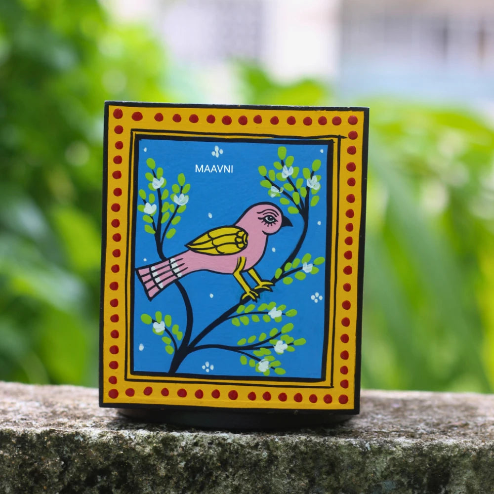 Hand-painted Pattachitra Bird Pen Stand gallery image by Maavni