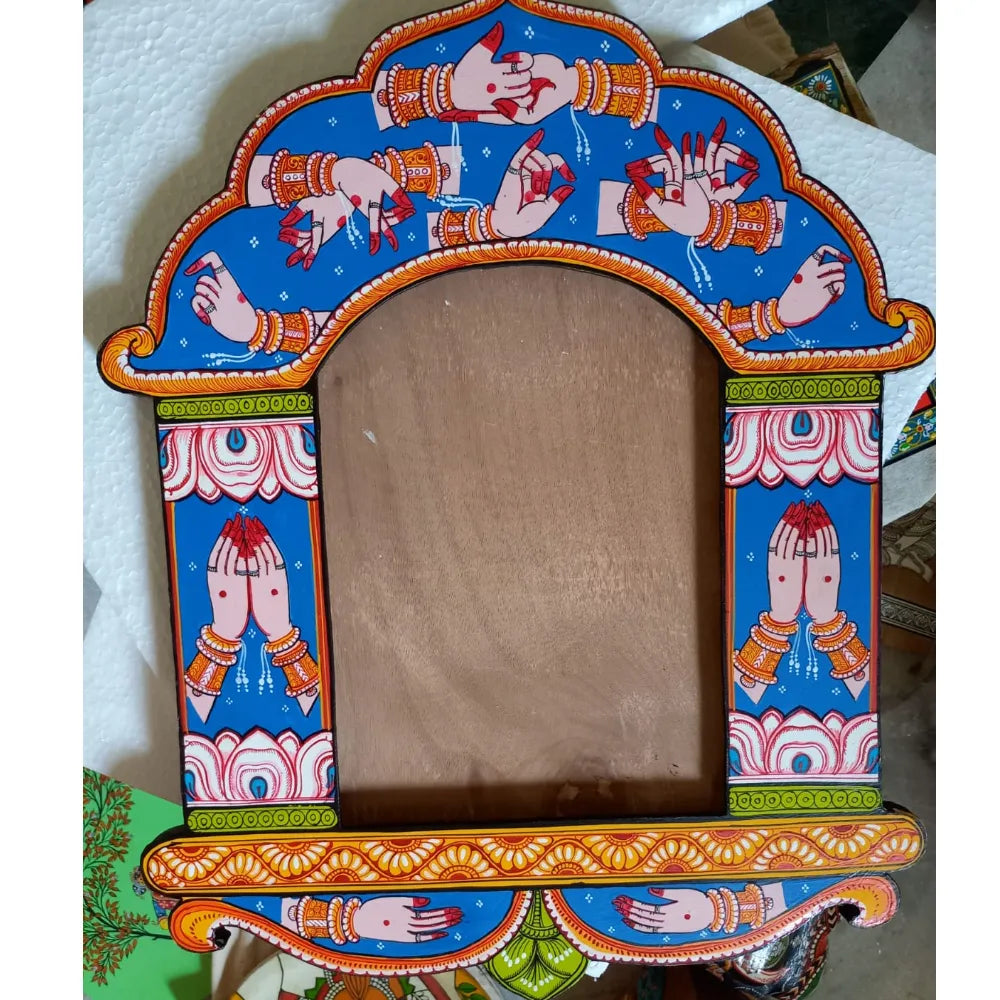 Hand-painted Pattachitra Mudra Jharokha Large By Decor by Maavni